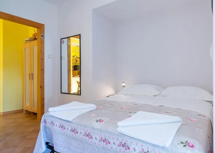 Ankora Sea And Old Town View - Hot Tub